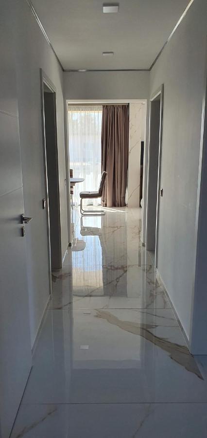 Luxury Apartments In Balatonalmadi, Almadi Lux Apartman III - Pure Gold Bagian luar foto