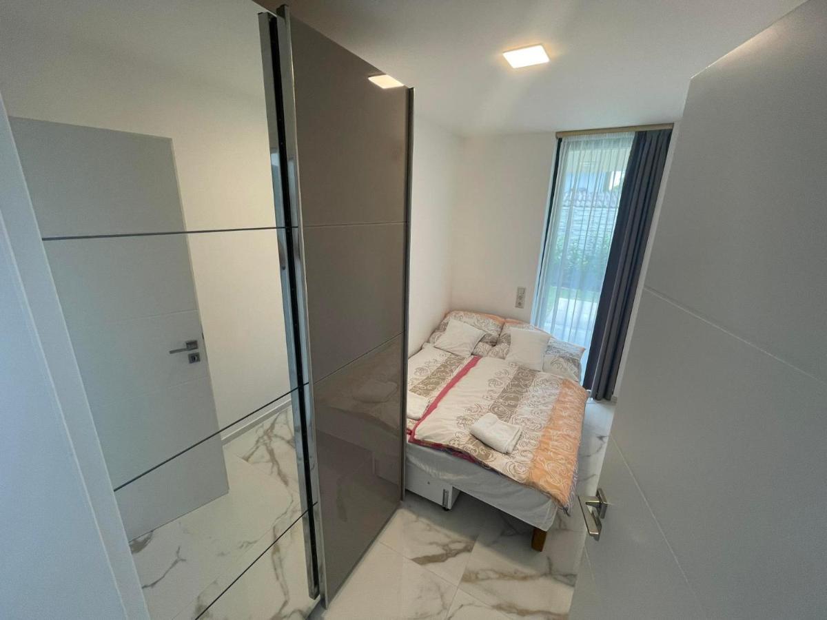 Luxury Apartments In Balatonalmadi, Almadi Lux Apartman III - Pure Gold Bagian luar foto