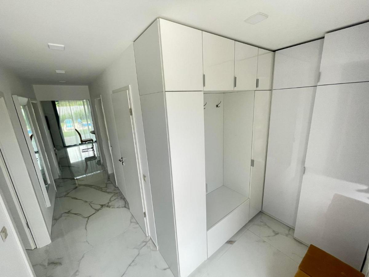 Luxury Apartments In Balatonalmadi, Almadi Lux Apartman III - Pure Gold Bagian luar foto