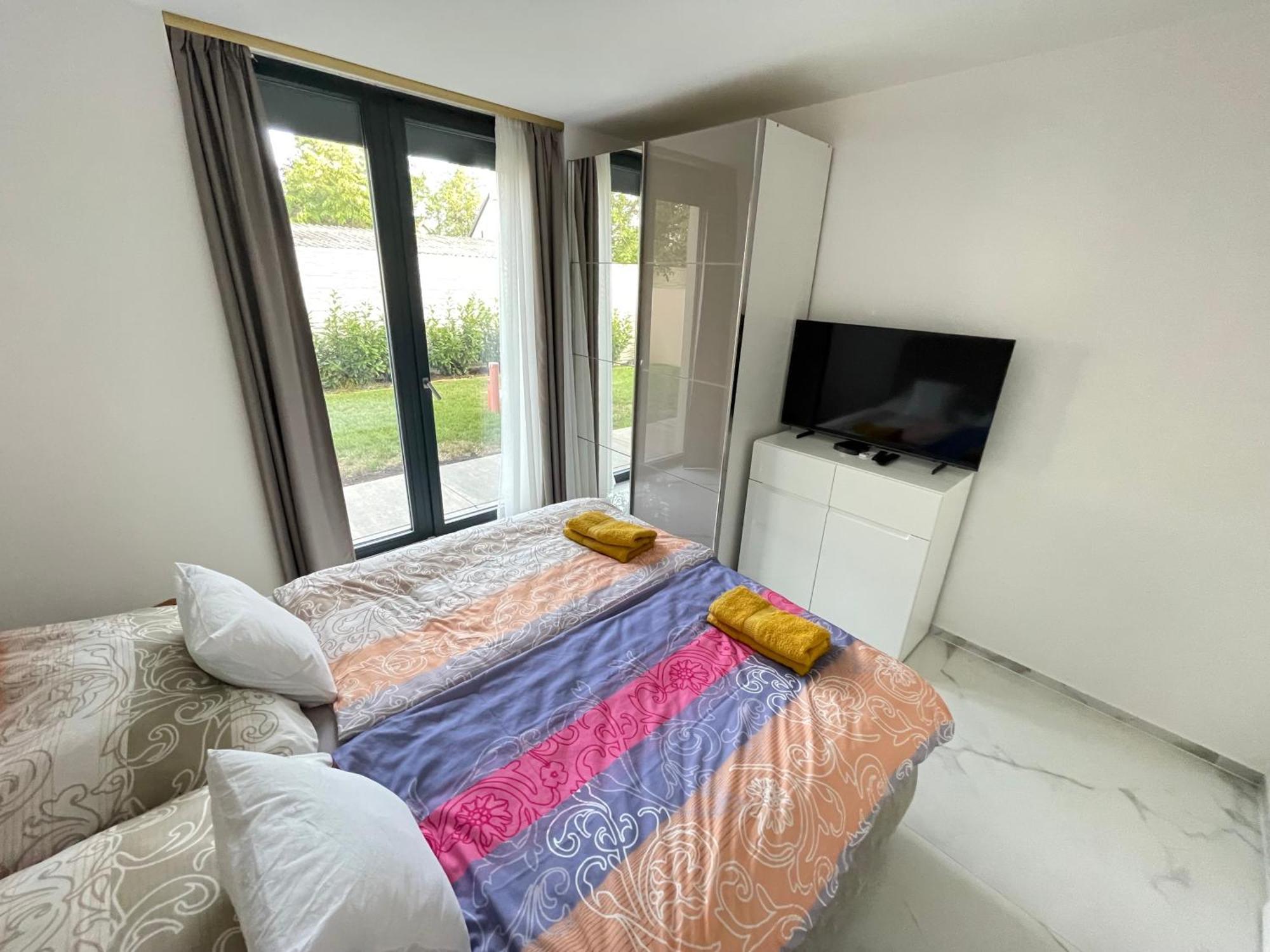 Luxury Apartments In Balatonalmadi, Almadi Lux Apartman III - Pure Gold Bagian luar foto